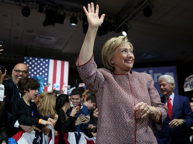 Hillary Clinton, Bill avrà ruolo governo per ripresa economica