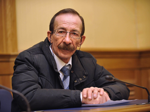 La storia di Pino Maniaci, cronista antimafia a giudizio per estorsione