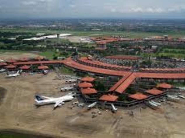 Indonesia, volo Etihad attraversa turbolenza "violenta" , 31 feriti
