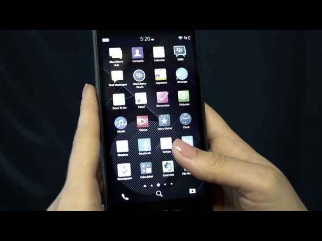 Blackberry ci riprova con 'Leap', "massima sicurezza e durata"