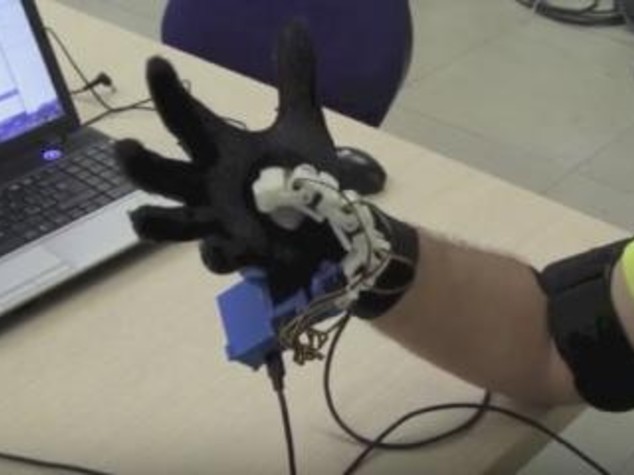A Siena sesto dito robotico per migliore funzionalità mani