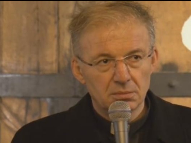 Pedofilia, don Inzoli risarcisce 5 vittime di abusi