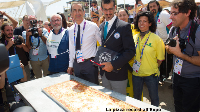 Pizza da un chilometro e mezzo, Napoli a caccia del record
