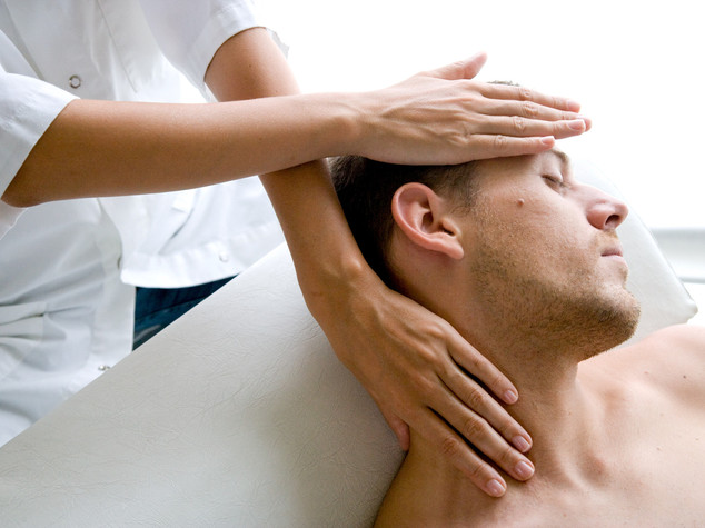 Salute: crescono ricerche medici 'alternativi', +15% in un anno