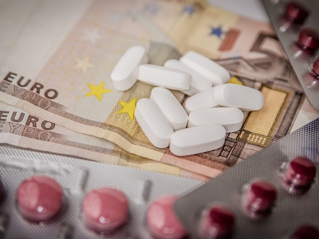 Ecco perché il ddl concorrenza non aiuterà le farmacie. Anzi...