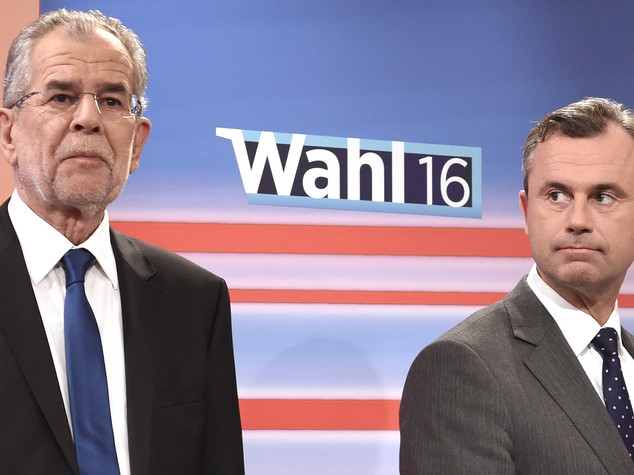 Ballottaggio al foto-finish, 700mila voti decisivi in Austria