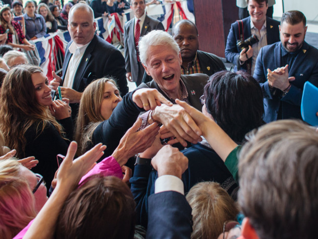 "Le molestie di Bill", colpo basso di Trump