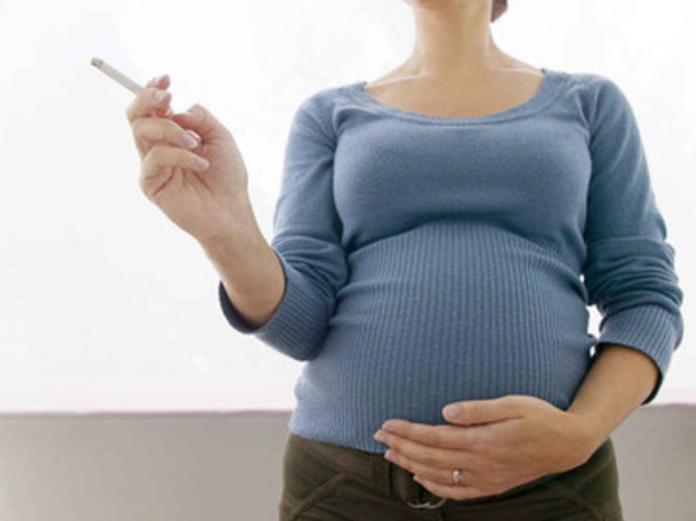 Fumo in gravidanza, rischio disturbi neuropsichiatrici per bambino