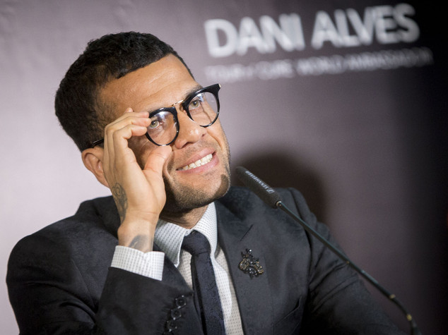 Dani Alves ha firmato biennale con la Juve
