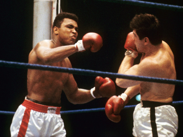 Il mondo piange Muhammad Ali, da Foreman a Trump