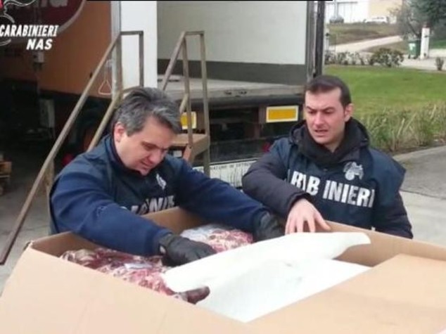 Alimentare: Coldiretti, nel 2015 78,7 mln sequestri filiera carne