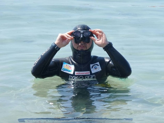 Giochi mare: Arrigoni nuota 1 km da delfino respirando solo 95"