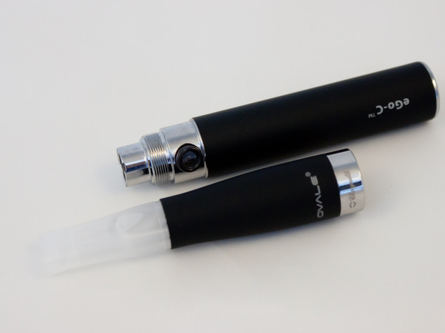 Fumo: e-cig sicure ma poco efficaci per smettere