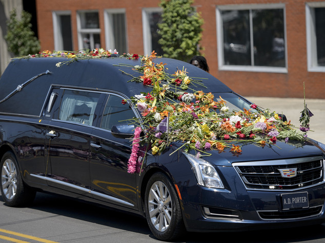 Muhammad Ali: migliaia al corteo funebre a Louisville