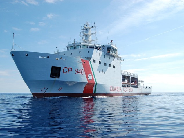 Migranti: 1.348 persone salvate oggi nel Canale di Sicilia