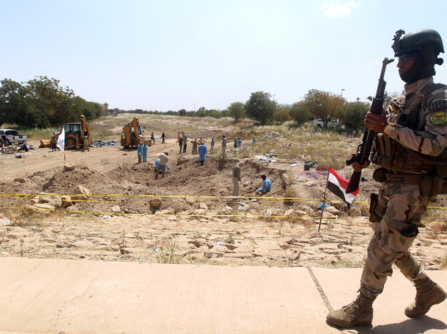 Iraq: fossa comune su Tigri con 50 vittime massacro Camp Speicher