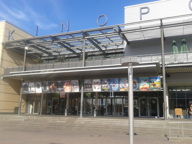 Uomo armato in un cinema in Germania, ucciso dalla polizia