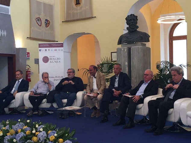 Sud, Emiliano "Mezzogiorno non fa fronte comune"