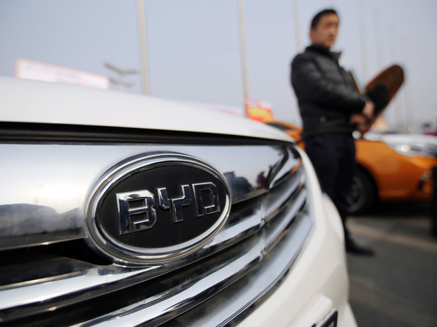 Byd, un mln auto elettriche vendute entro 2020
