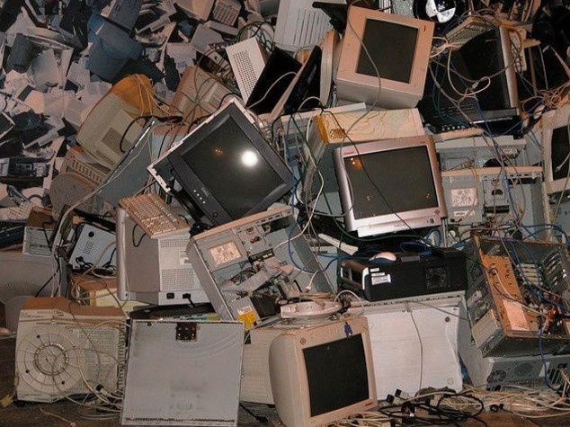 Rifiuti: E.Romagna 2^ per raccolta tv, computer e cellulari