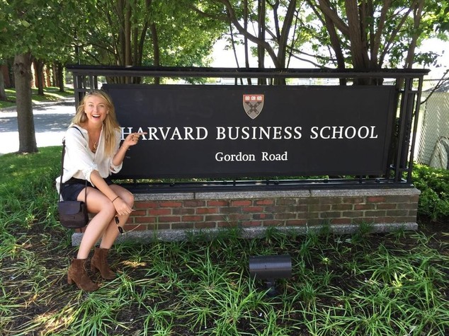 Sharapova si reiventa, studentessa di economia a Harvard - Foto