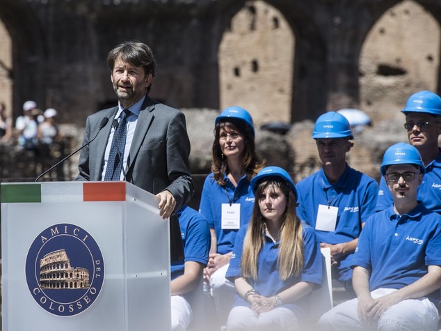 Concluso restauro Colosseo, Franceschini "una grande giornata"