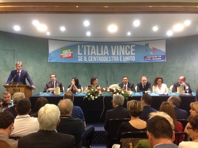 Fi: Toti, basta inciuci e nessun aiuto al governo Renzi