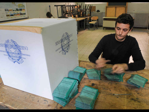 Regionali alle urne fino alle 23 Aumento affluenza, al 34,64%