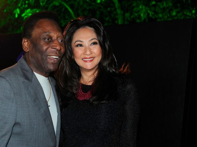 Pele' si sposa per la terza volta a 75 anni con Aoki