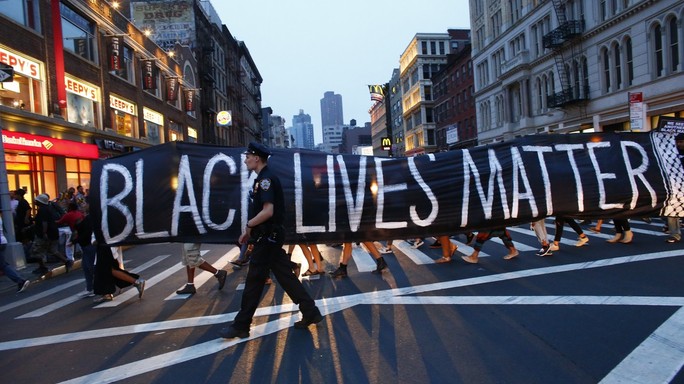 Notte di proteste negli Usa, fermato leader afroamericano
