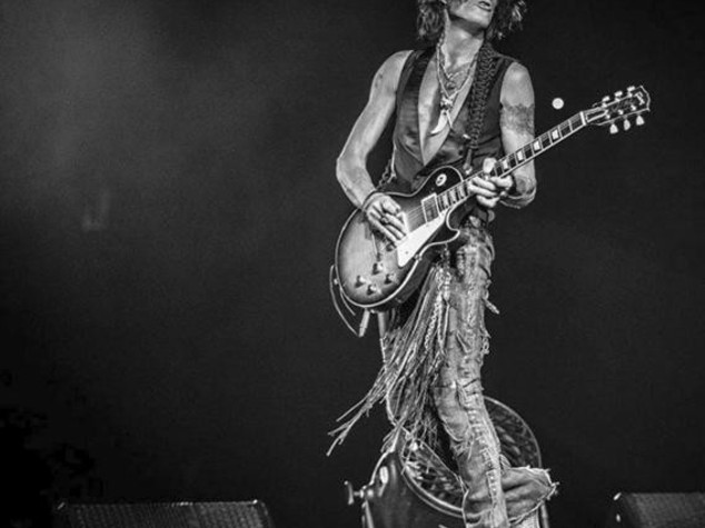 Malore sul palco, chitarrista degli Aerosmith in ospedale