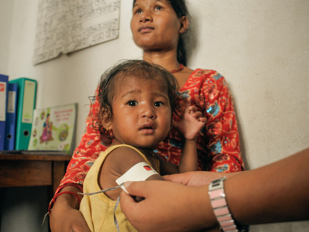 Povertà discrimina milioni bimbi, allarme Save the Children