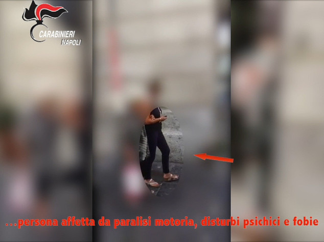 Erano "paralitici" ma facevano la spesa, 17 arresti