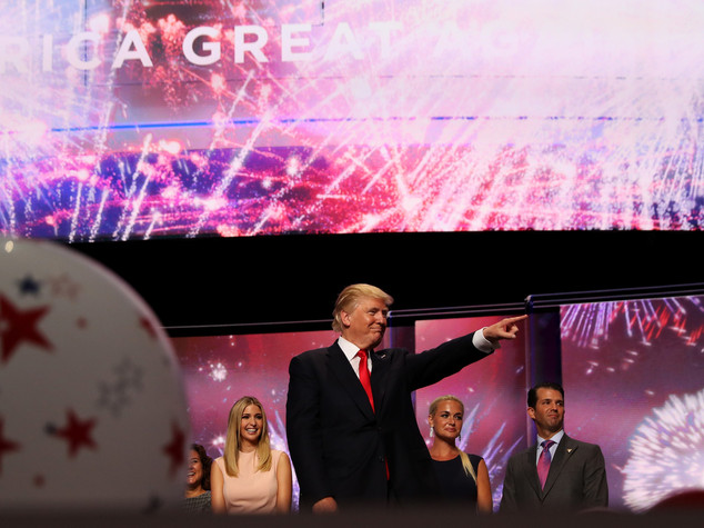 Trump accetta nomination, "sarò la vostra voce"