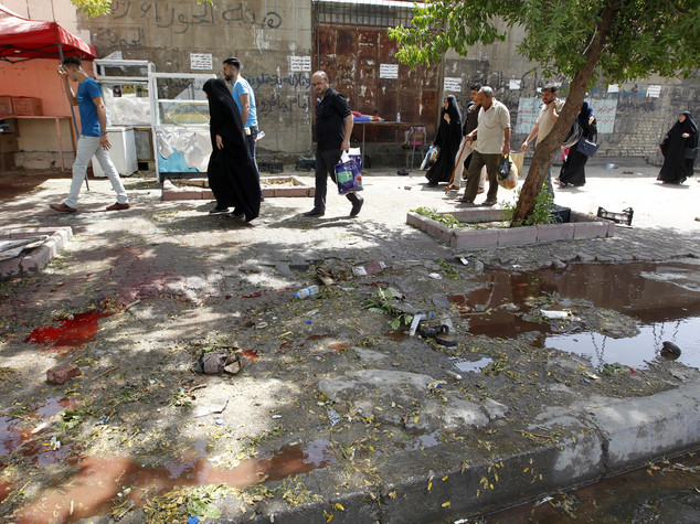 Kamikaze in area sciita a nord di Baghdad, 21 morti