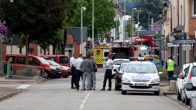 Rouen, i due terroristi avevano giurato fedeltà a Isis
