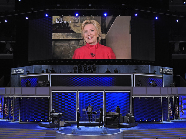 Hillary conquista nomination ed entra nella storia
