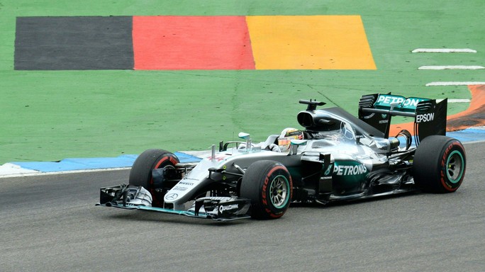 Gp Germania, Hamilton domina e va a +19 su Rosberg