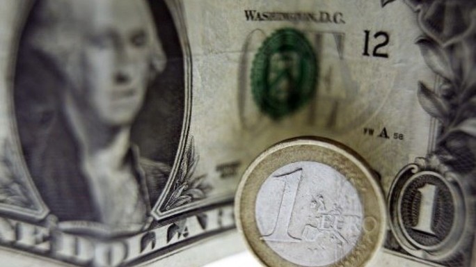 Dollaro Vs euro, come nasce lo scontro tra Trump e Draghi