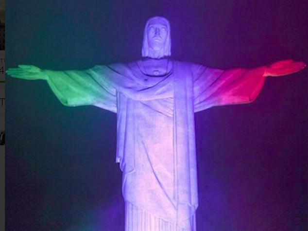 Pirelli illumina con 'Tricolore' Cristo del Corcovado