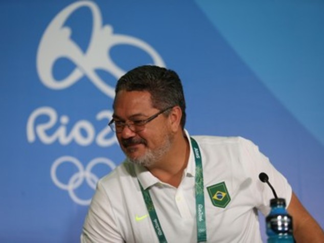 Calcio, esordio in salita per il Brasile: 0-0 col Sudafrica