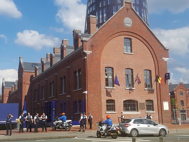 Attacco a commissariato Charleroi, aperta inchiesta per terrorismo