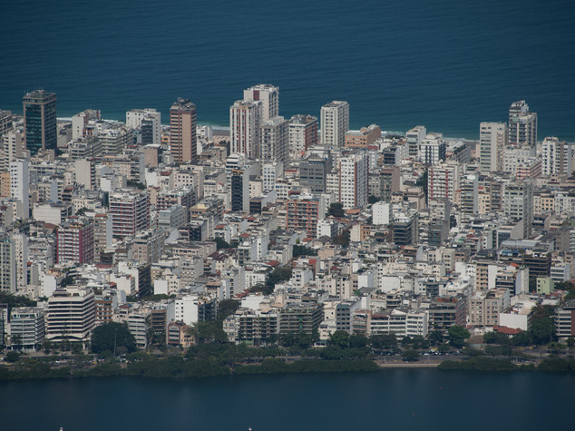 Rio 2016: rapinato ministro portoghese a Ipanema