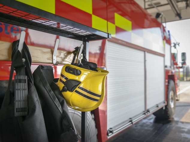 Discoteca in fiamme a Londra, un ferito grave