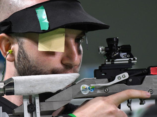 Campriani in finale nella carabina 50 m 3 posizioni
