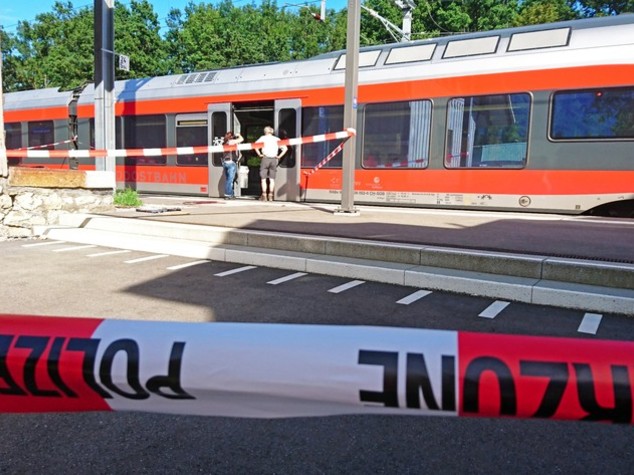 Attacco a treno in Svizzera, morta una passeggera