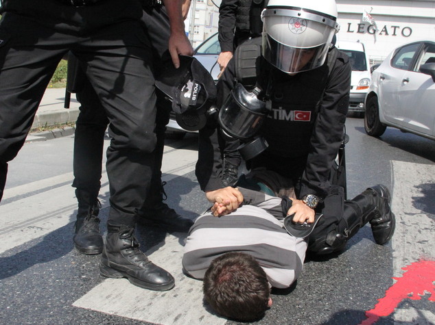 Turchia, 40 mila in custodia cautelare, 20mila detenuti