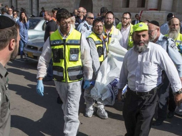 Strage in sinagoga a Gerusalemme, uccisi 4 rabbini