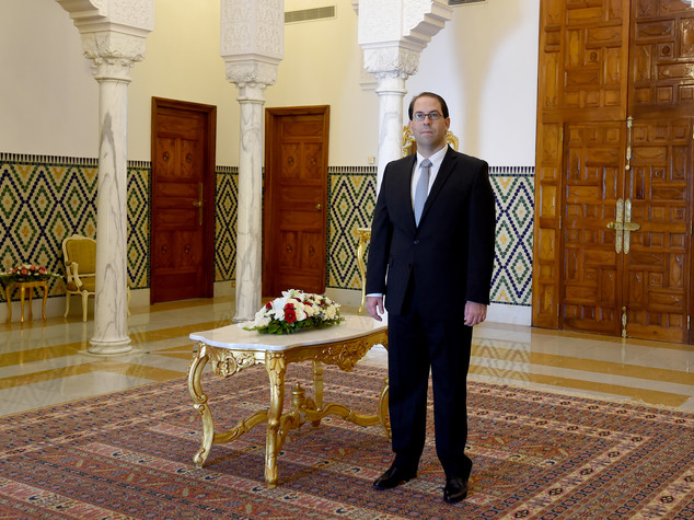 Tunisia: premier designato Chahed, nuovo esecutivo entro 5 giorni