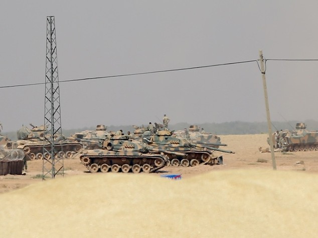 Turchia, evacuata citta' a confine con Siria